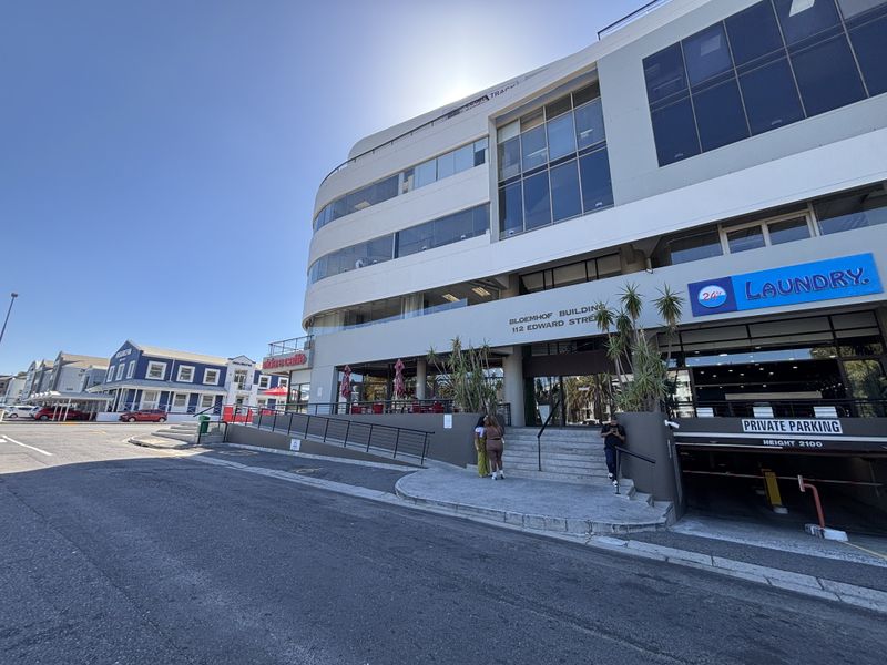 Premium 4th Floor Office with Balcony & Views in Tyger Valley - Photo 2