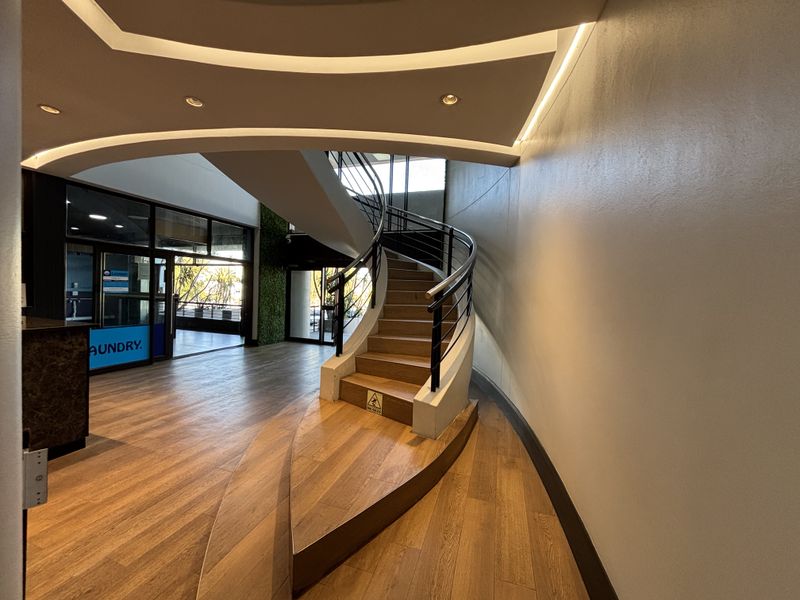 Premium 4th Floor Office with Balcony & Views in Tyger Valley - Photo 6