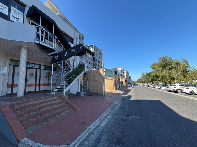 Versatile First Floor Commercial Opportunity in Edward Street, Tyger Valley - Photo 2