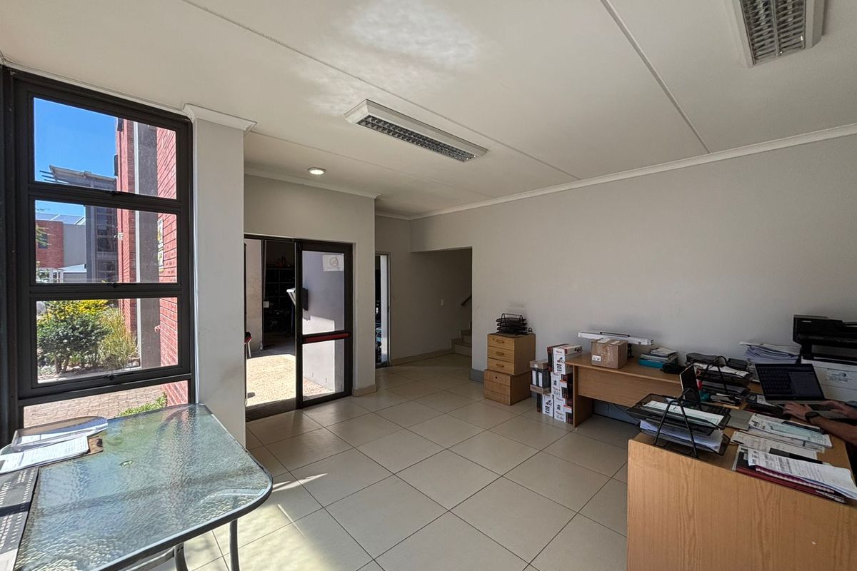 A-Grade Warehouse To Let in Stikland Industrial - Photo 3