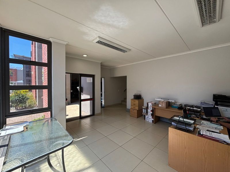 A-Grade Warehouse To Let in Stikland Industrial - Photo 3