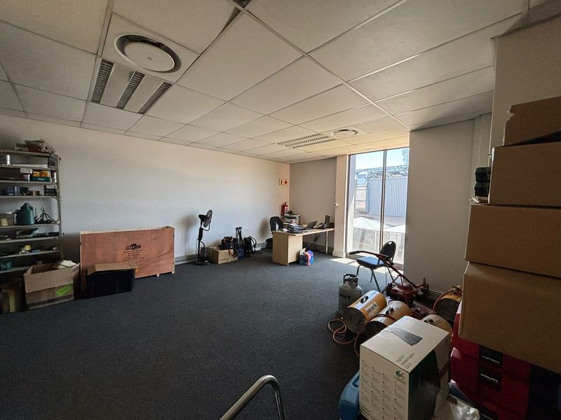 A-Grade Warehouse To Let in Stikland Industrial - Photo 6