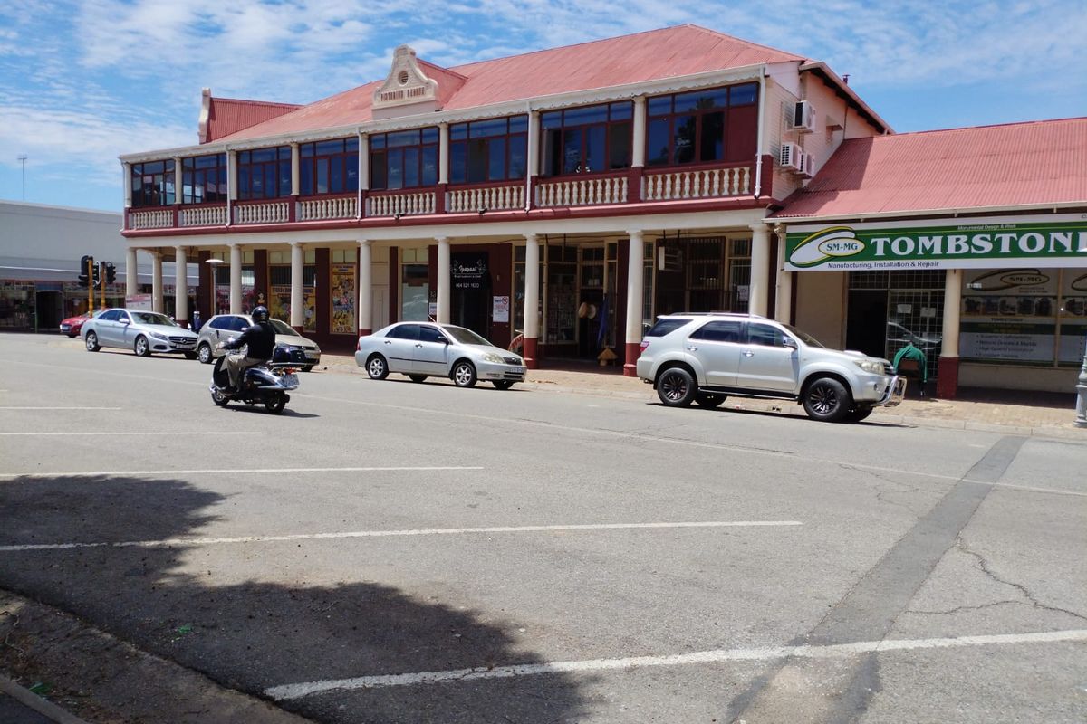 Great opportunity!!! 18 fully occupied retail units - Photo 3