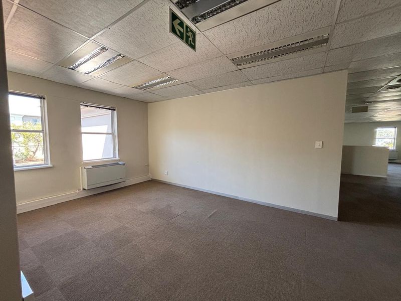 395m2 Premium Office Space in Tyger Valley - Photo 10