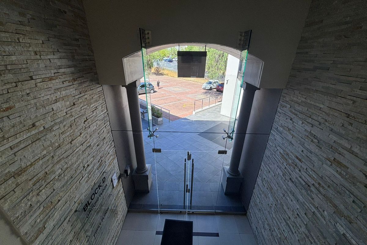 395m2 Premium Office Space in Tyger Valley - Photo 4