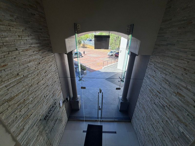 395m2 Premium Office Space in Tyger Valley - Photo 6