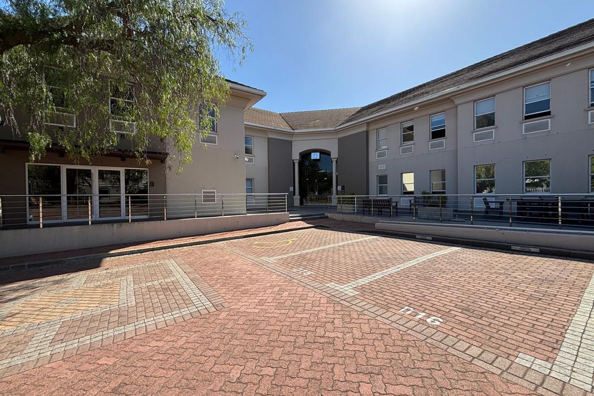 395m2 Premium Office Space in Tyger Valley - Photo 2