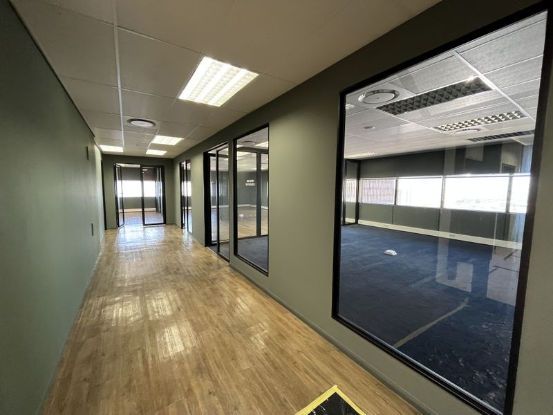 Entire 26th Floor Premium Office with Balcony at The Box, Cape Town CBD - Photo 4