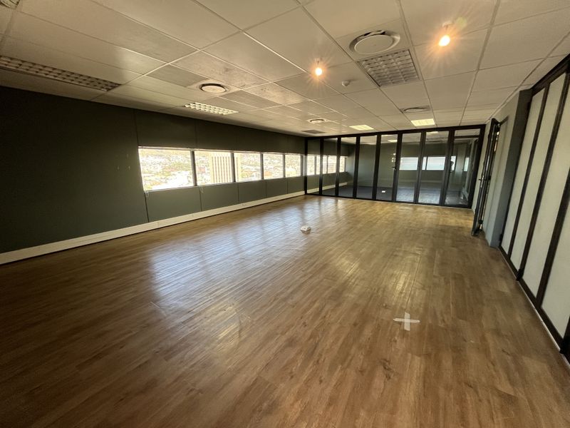 Entire 26th Floor Premium Office with Balcony at The Box, Cape Town CBD - Photo 7