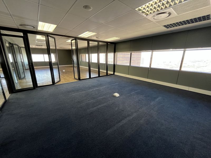 Entire 26th Floor Premium Office with Balcony at The Box, Cape Town CBD - Photo 5