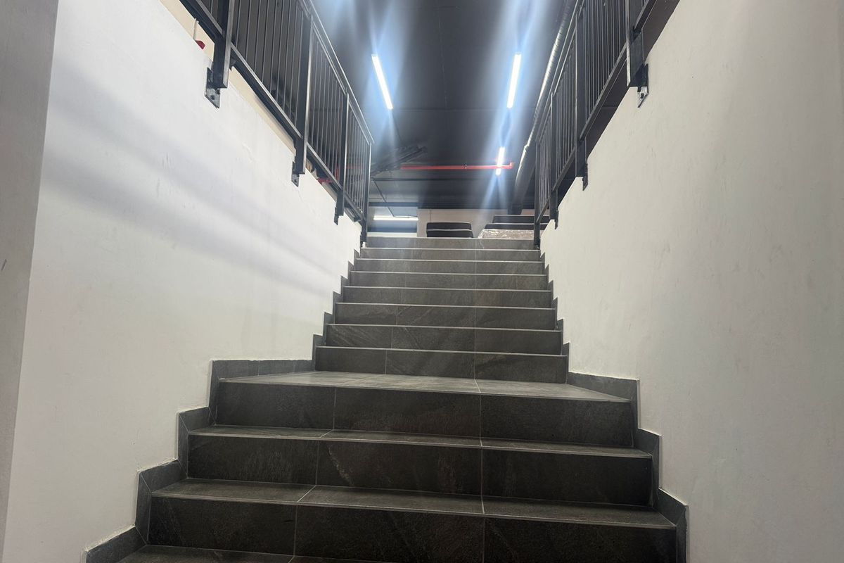 Beautiful office space in a brand new building - Photo 5