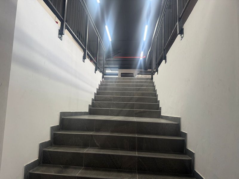 Beautiful office space in a brand new building - Photo 5