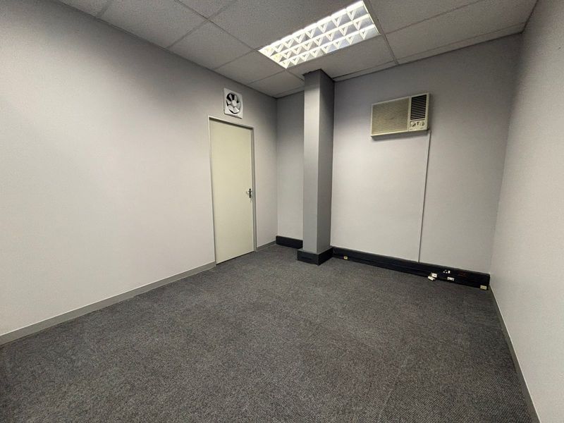 Prime 192sqm Ground Floor Office/Retail Space in Delphi Arena Tyger Valley - Photo 10