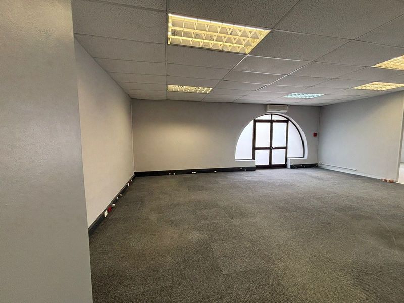 Prime 192sqm Ground Floor Office/Retail Space in Delphi Arena Tyger Valley - Photo 7