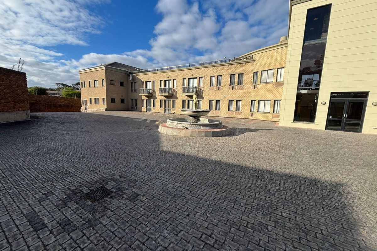189sqm Loft Office Space – Delphi Arena, Tyger Valley - Photo 5