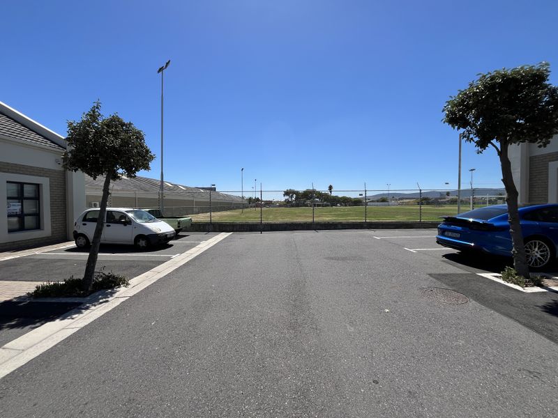 Freshly Revamped Light Industrial Unit, Platinum Junction, Montague Gardens - Photo 3