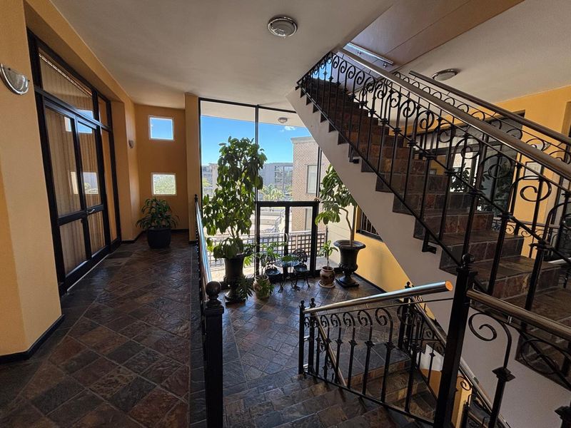 270sqm Loft Office Space – Delphi Arena, Tyger Valley - Photo 3