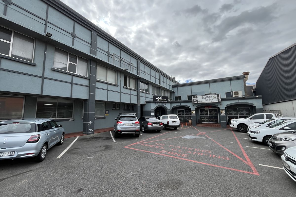 Well-Priced Corner Office with Ocean Views on Marine Drive. Paarden Eiland - Photo 2