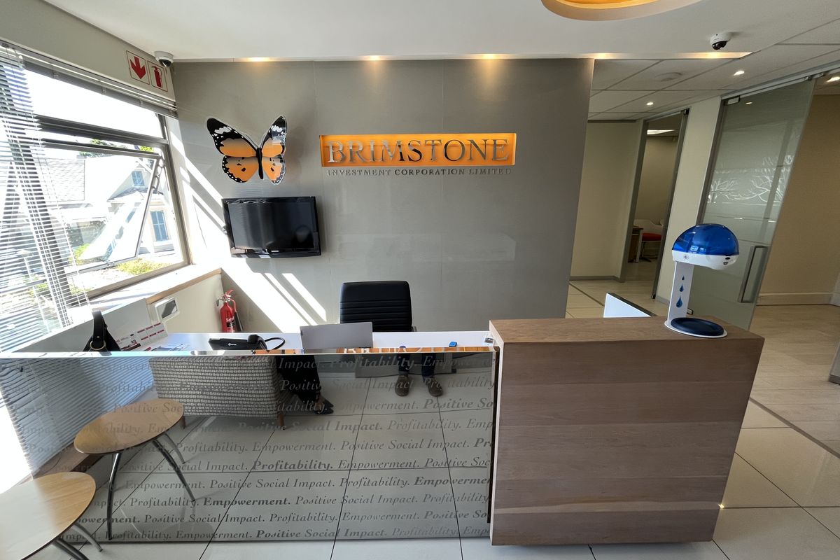 Turnkey First-Floor Office at Boundary Terraces, Prestigious Newlands - Photo 3