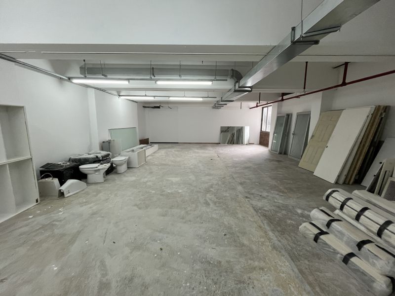 133 square Adaptable Office Space. Upper Eastside, Woodstock. - Photo 4