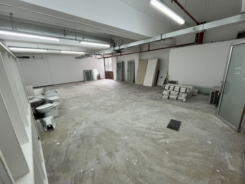 133 square Adaptable Office Space. Upper Eastside, Woodstock. - Photo 6