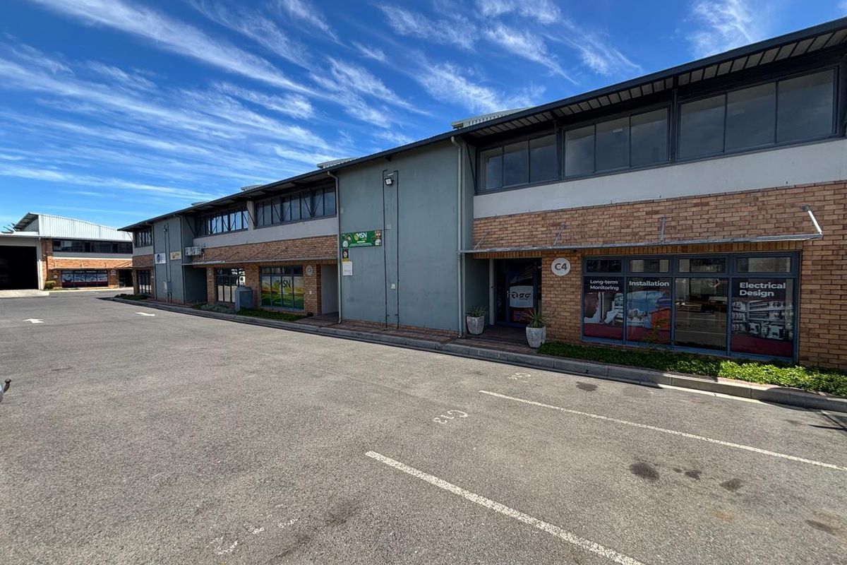 325m2 Secure Industrial Unit To Let | Prime Airport Industria Location - Photo 2
