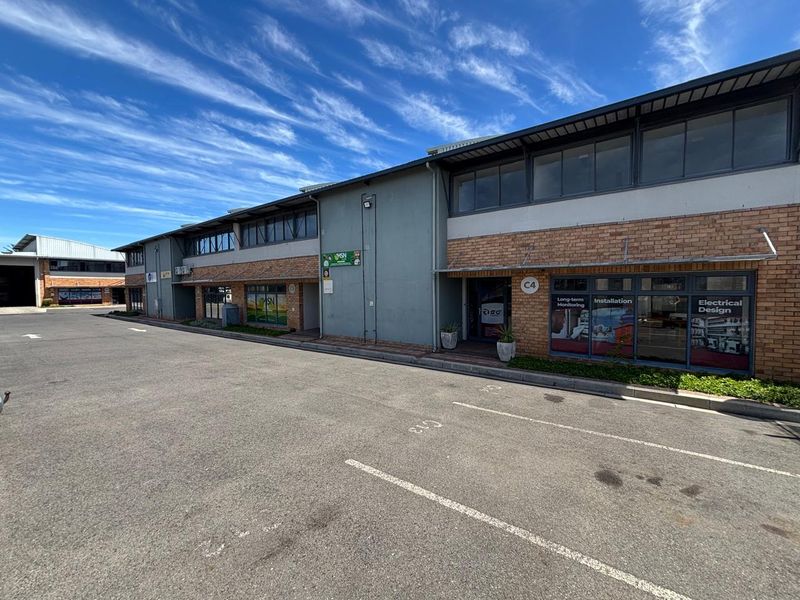 325m2 Secure Industrial Unit To Let | Prime Airport Industria Location - Photo 2