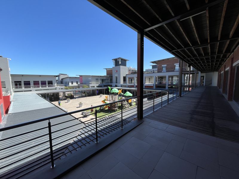 Premium Corner Office with Reception & Modern Glass Fit-Out. Sable Square, Milnerton - Photo 4