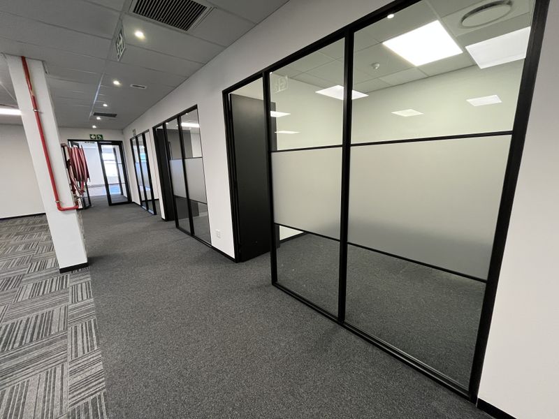 Premium Corner Office with Reception & Modern Glass Fit-Out. Sable Square, Milnerton - Photo 9