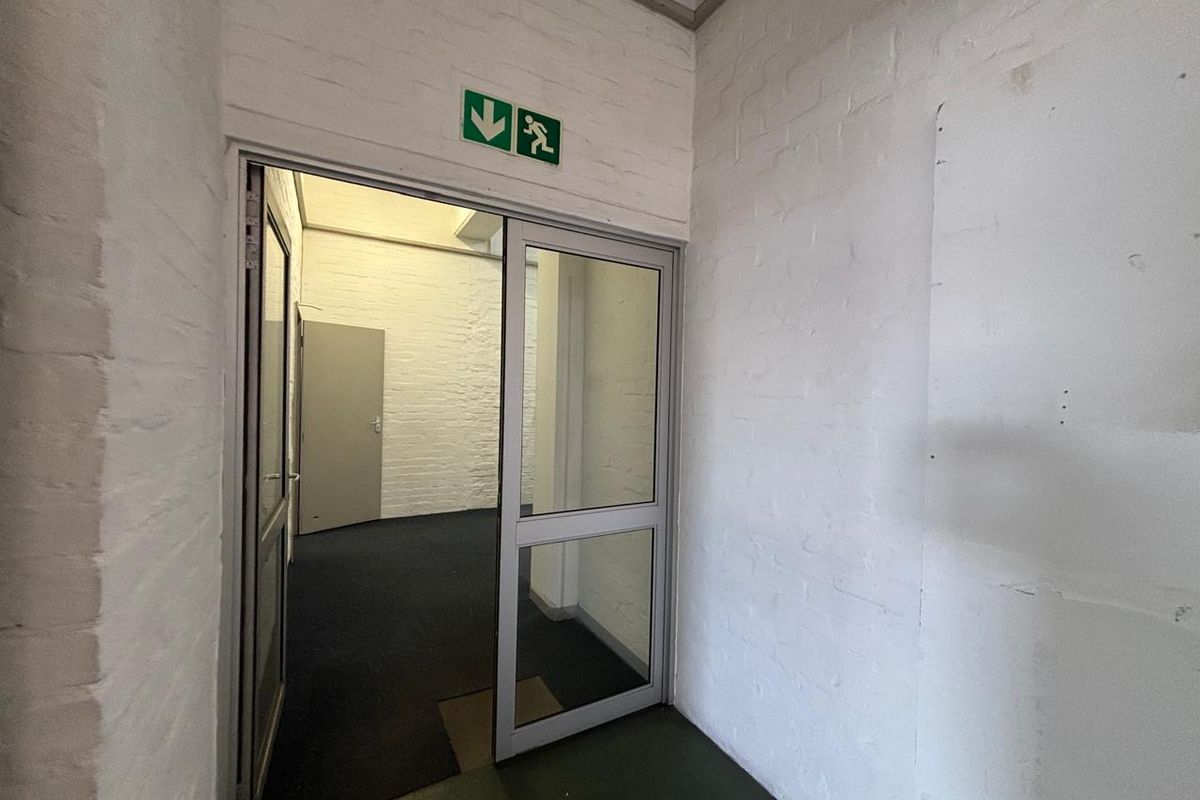 1,024.55m2 Double-Storey Office To Let | Mega Park, Bellville South - Photo 2