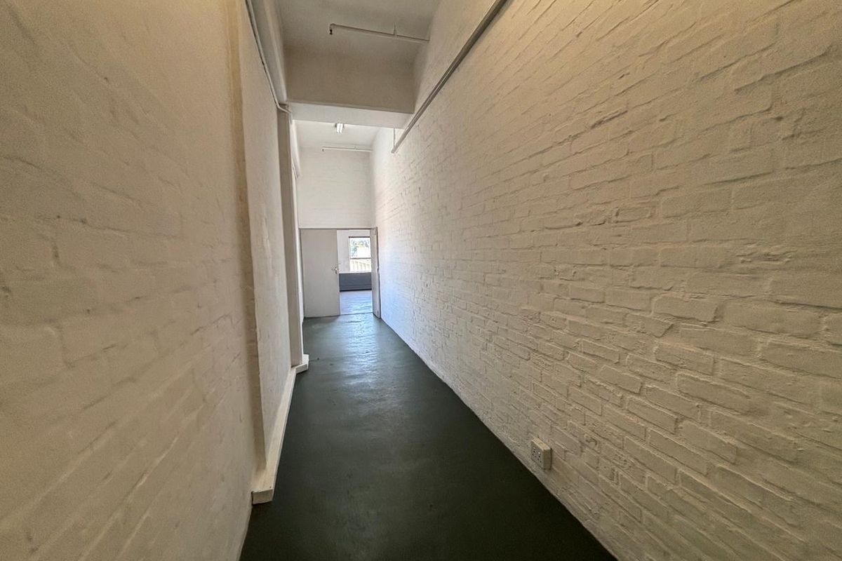 1,024.55m2 Double-Storey Office To Let | Mega Park, Bellville South - Photo 3