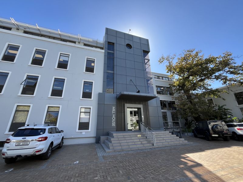 Flexible and ready to customise First-Floor office in Boundary Terraces, MillHouse. - Photo 2