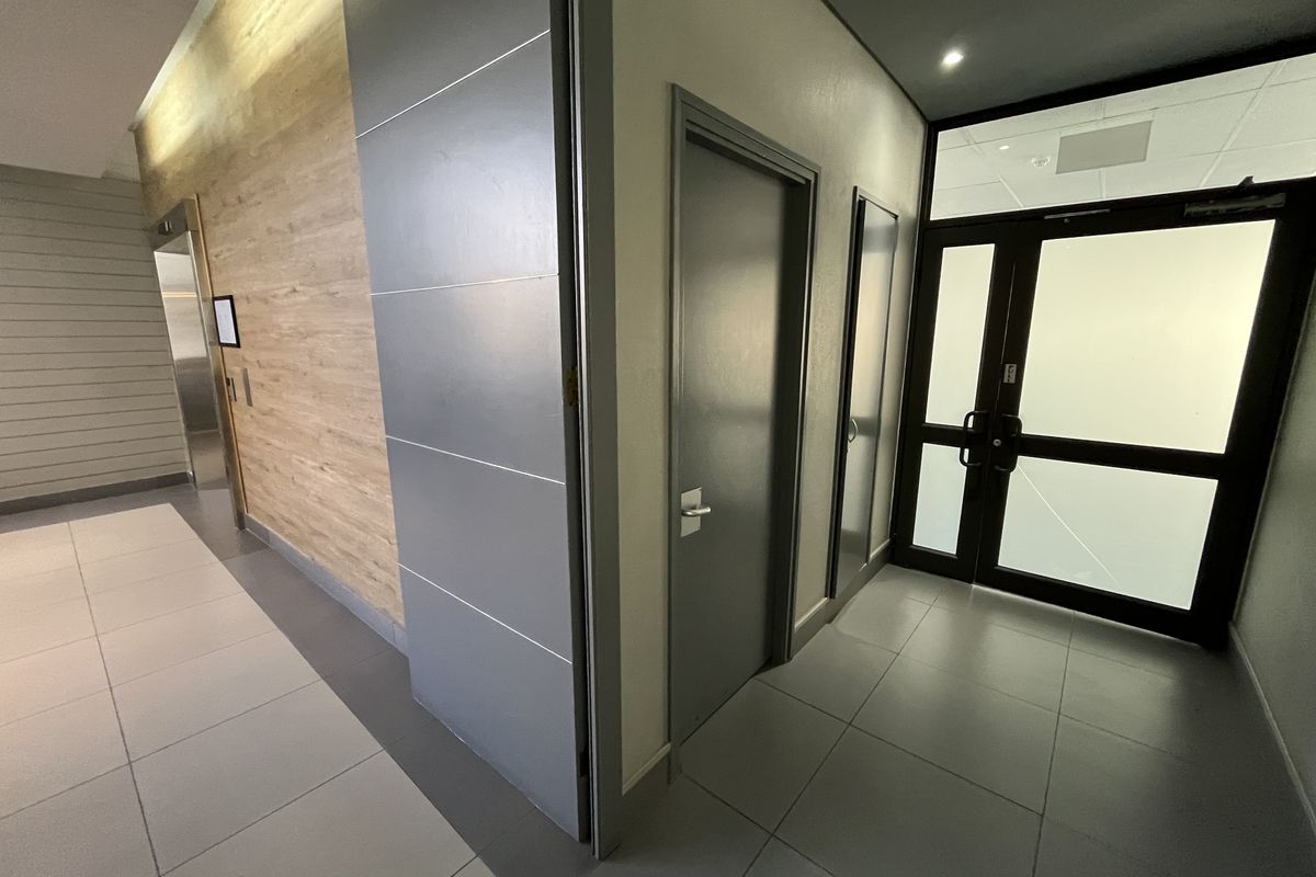 Flexible and ready to customise First-Floor office in Boundary Terraces, MillHouse. - Photo 5