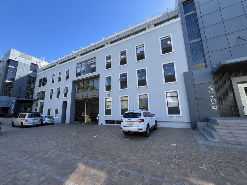 Flexible and ready to customise First-Floor office in Boundary Terraces, MillHouse. - Photo 3