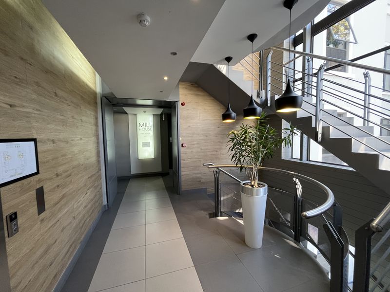 Flexible and ready to customise First-Floor office in Boundary Terraces, MillHouse. - Photo 4