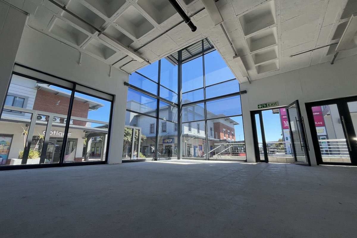 Prime Corner Retail Showroom with Maximum Exposure at Sable Square. - Photo 2