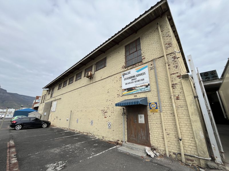 Affordable Office with Flexible Layout on High-Exposure Marine Drive - Photo 2