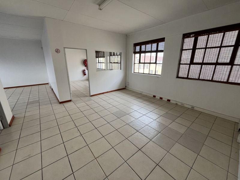 Affordable Office with Flexible Layout on High-Exposure Marine Drive - Photo 6