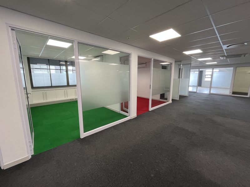 Turnkey Office with Boardrooms, Balcony & Table Mountain Views at Upper Eastside, Woodstock - Photo 7