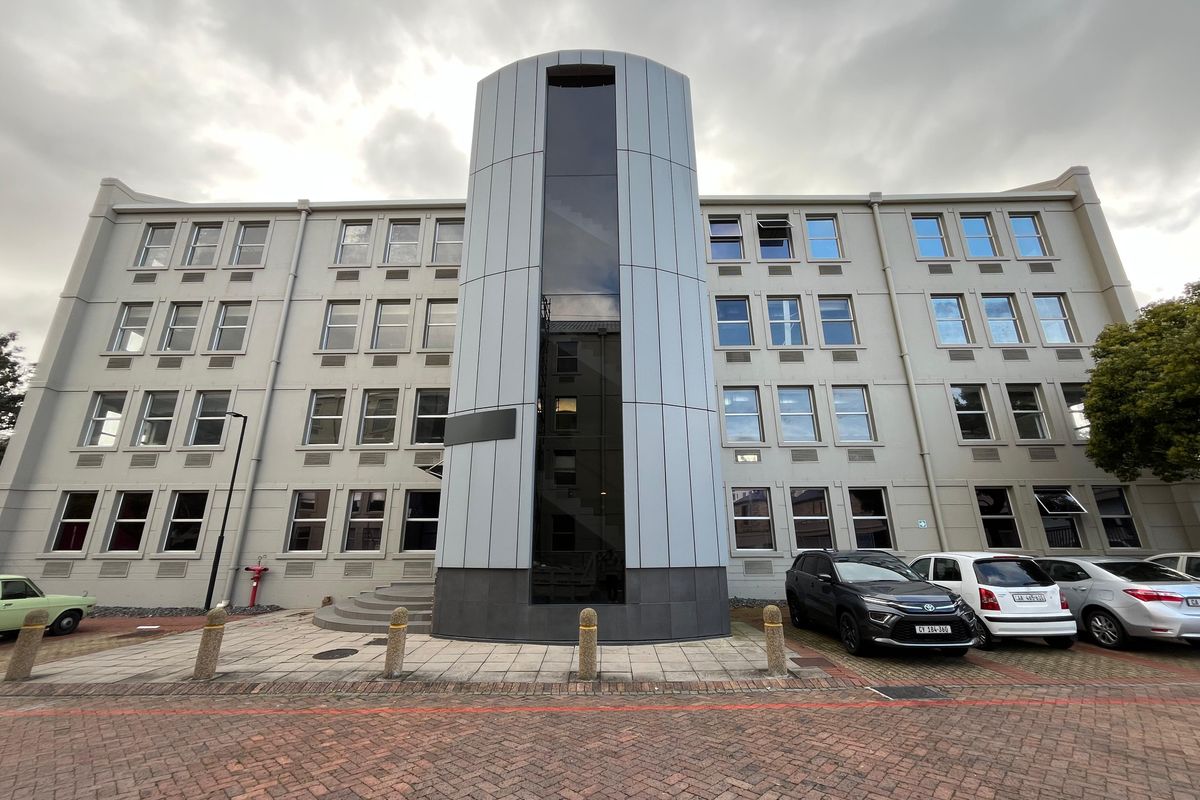 Premium Ground Floor Office at Belmont Office Park, Rondebosch. - Photo 2