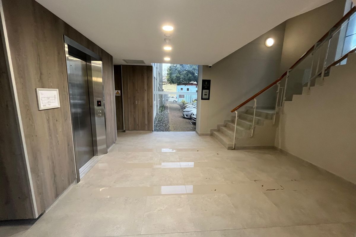 Premium Ground Floor Office at Belmont Office Park, Rondebosch. - Photo 5