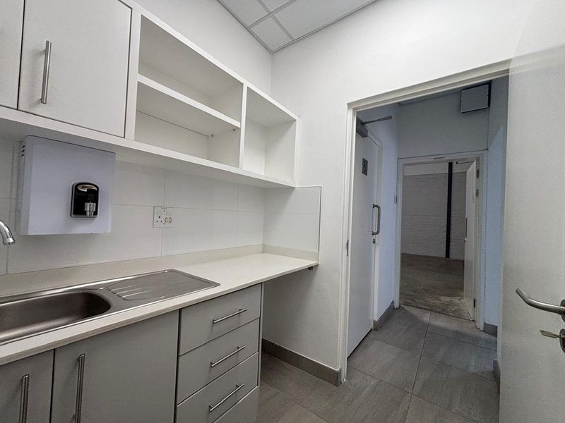 Prime Warehouse | Stonewood Business Park, Kraaifontein Industria - Photo 9