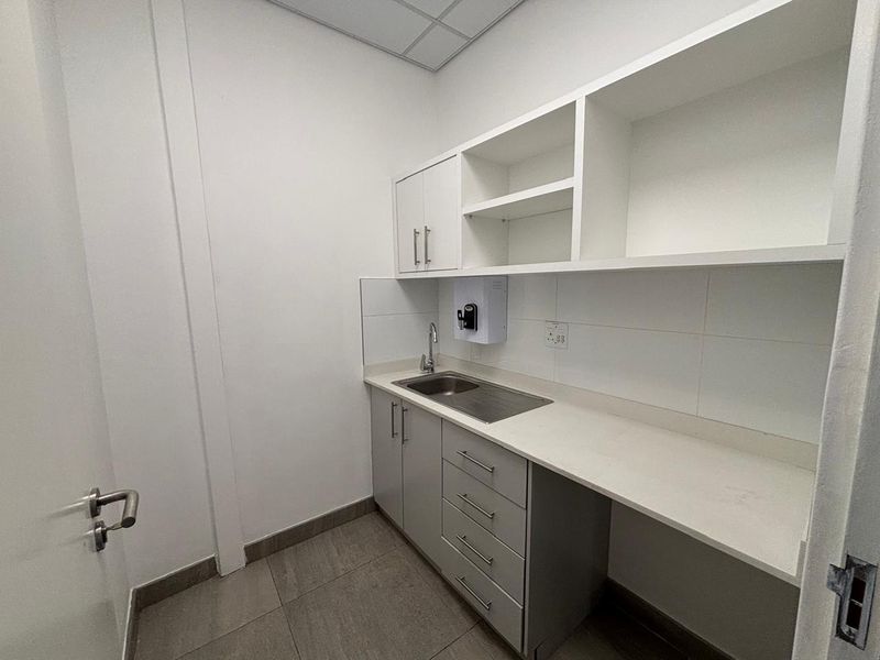 Prime Warehouse | Stonewood Business Park, Kraaifontein Industria - Photo 8