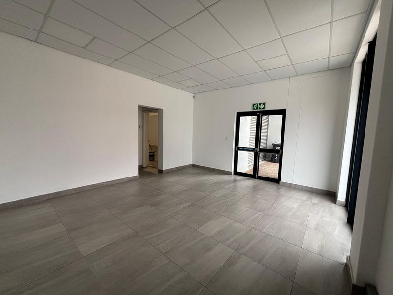 Prime Warehouse | Stonewood Business Park, Kraaifontein Industria - Photo 7