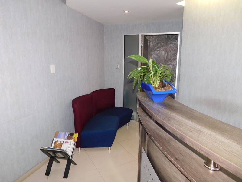 Move In Ready Offices To Let / For Sale Available Now. - Photo 4