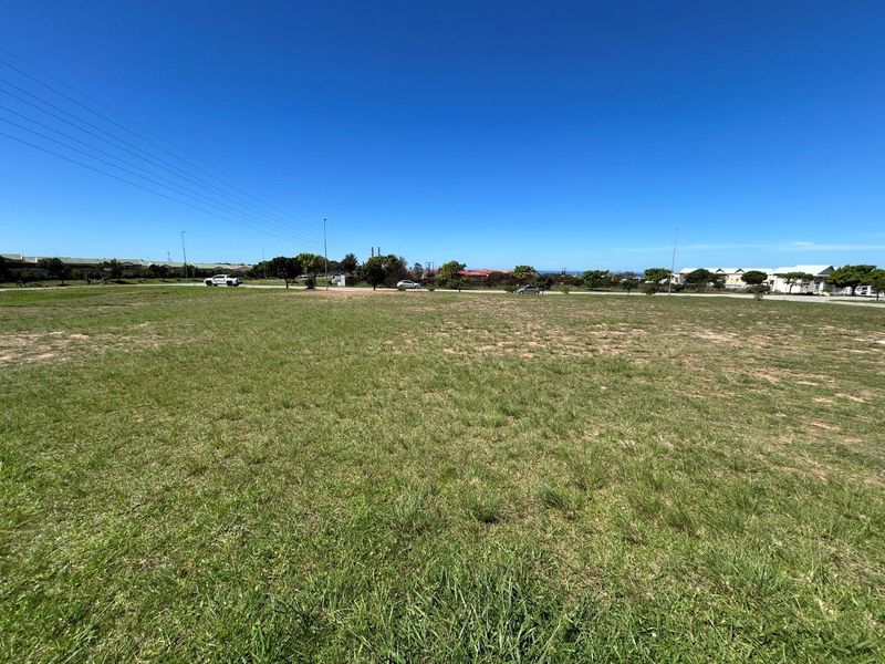 LOVELY LEVEL LARGE 3003 M2 COMMERCIAL STAND FOR SALE IN A GREAT LOCATION - Photo 8