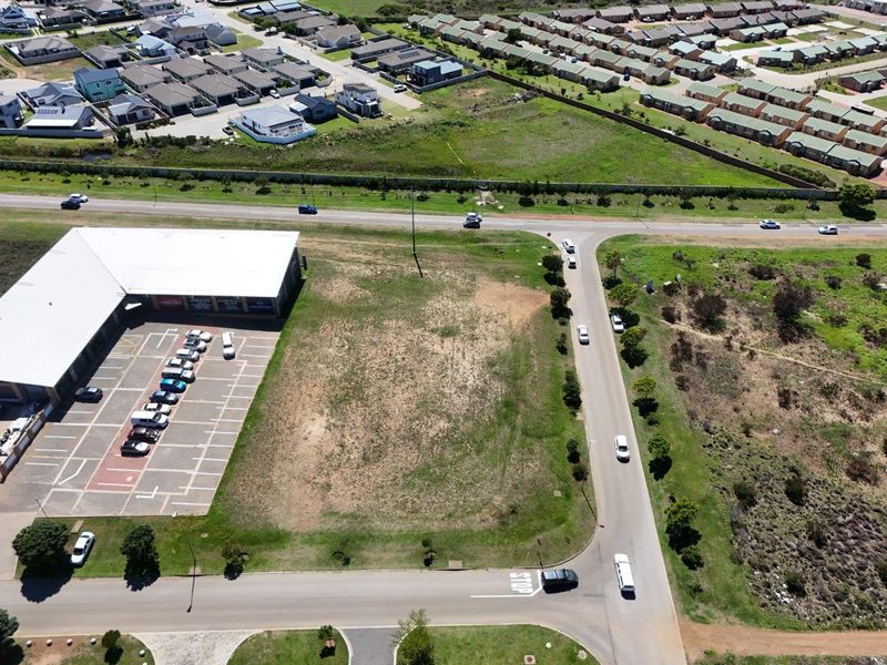 LOVELY LEVEL LARGE 3003 M2 COMMERCIAL STAND FOR SALE IN A GREAT LOCATION - Photo 4