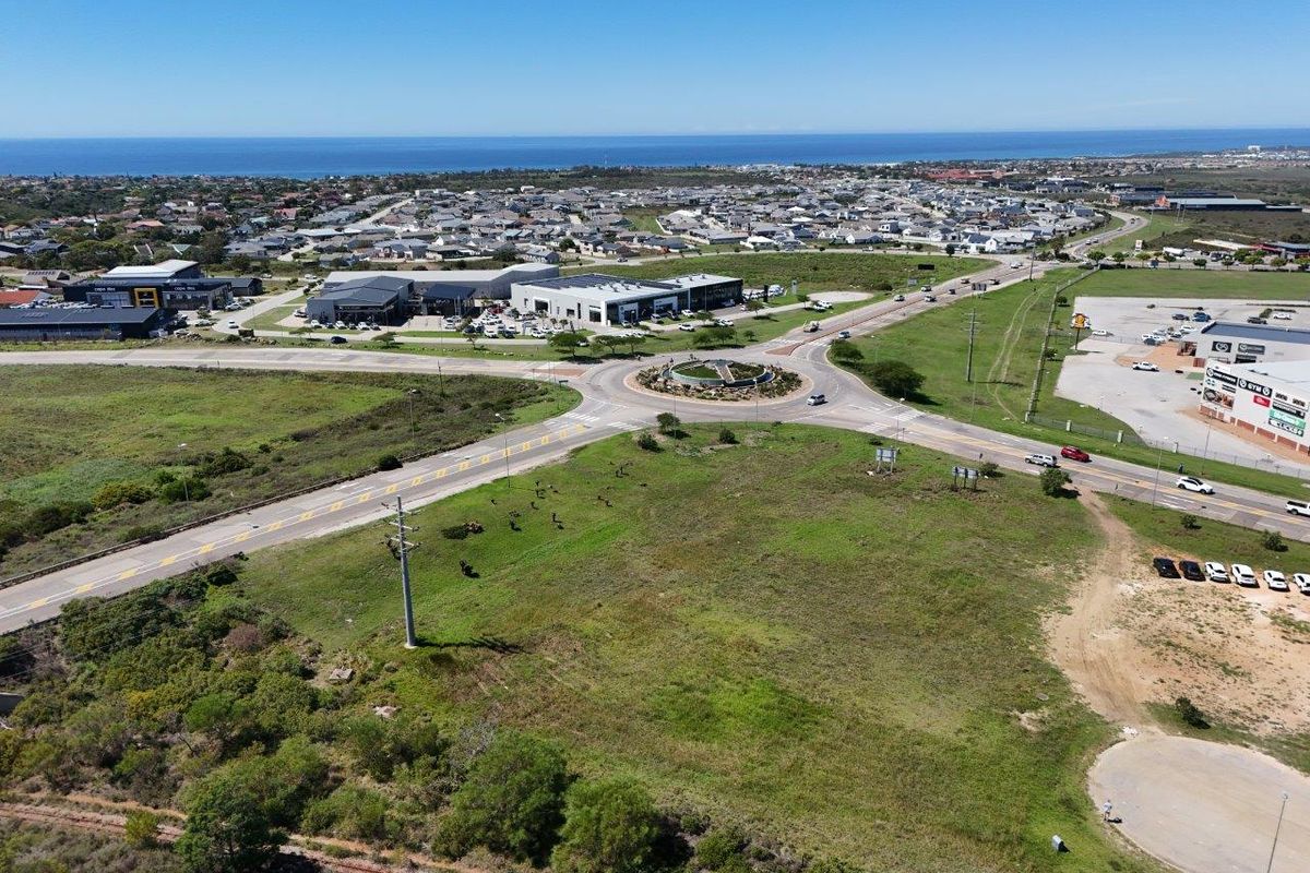 LOVELY LEVEL LARGE 4192 m2 COMMERCIAL STAND FOR SALE IN A GREAT LOCTION. - Photo 2