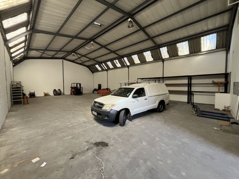 Versatile Warehouse in Drill Park – Prime Montague Gardens Location - Photo 3