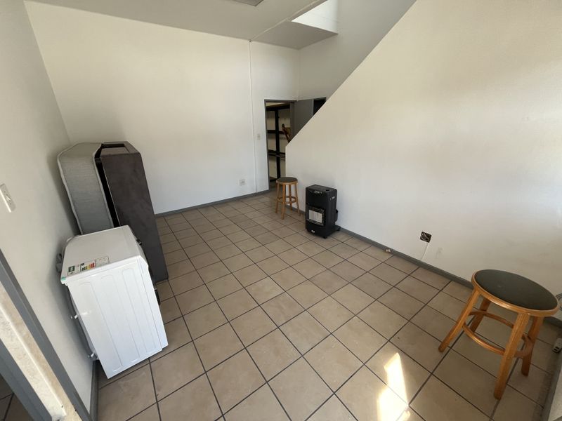 Versatile Warehouse in Drill Park – Prime Montague Gardens Location - Photo 10